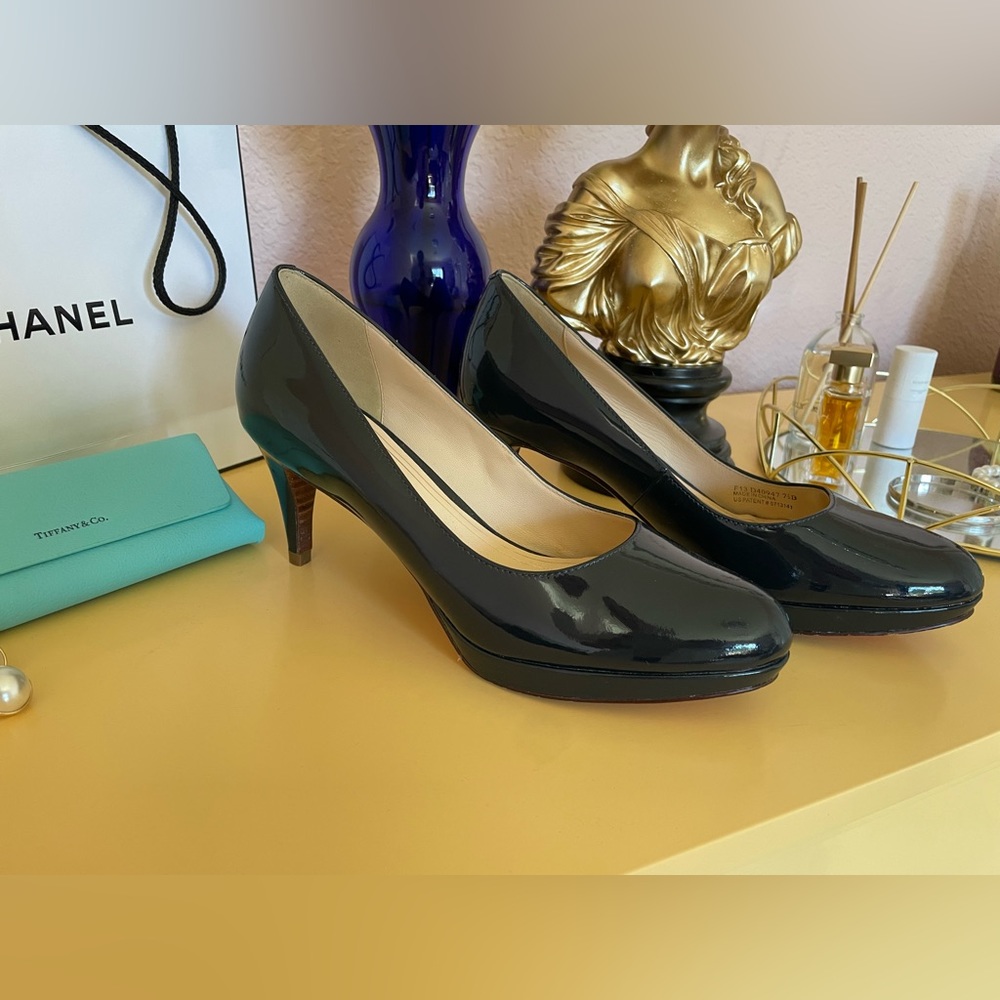 Size 7.5B Cole Haan Navy Blue Patent Pumps